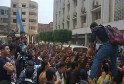 مسيرة بأزهر طنطا تندد بتهجير أهالي سيناء قسريًا