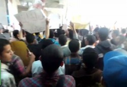 فيديو. مسيرة لطلاب هندسة العاشر تهتف بإسقاط الانقلاب