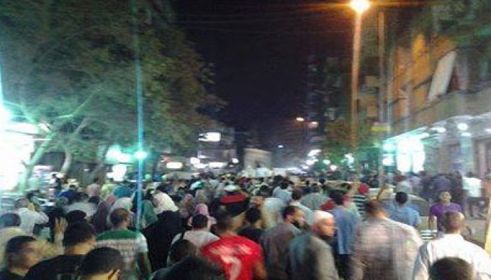 ثوار "عزبة النخل" يتظاهرون ضد قصف وإبادة أهالي سيناء
