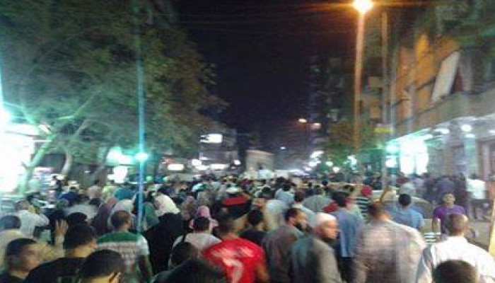 ثوار "عزبة النخل" يتظاهرون ضد قصف وإبادة أهالي سيناء