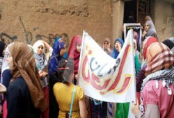 فراشات لطالبات تربية وحقوق الزقازيق رفضًا لقمع الطلاب