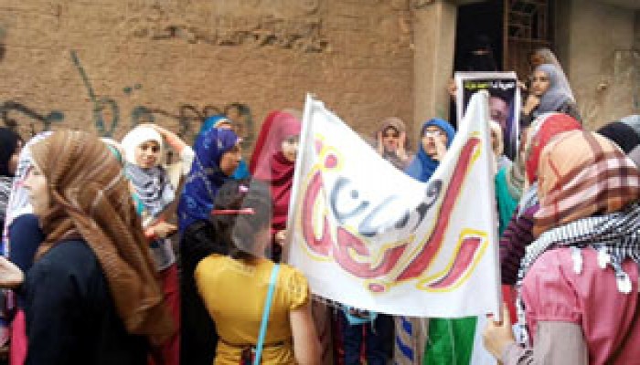 فراشات لطالبات تربية وحقوق الزقازيق رفضًا لقمع الطلاب