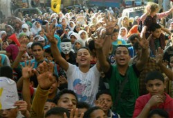 فيديو.. مسيرة لطلاب سنورس رفضًا للانقلاب ونصرة للأقصى