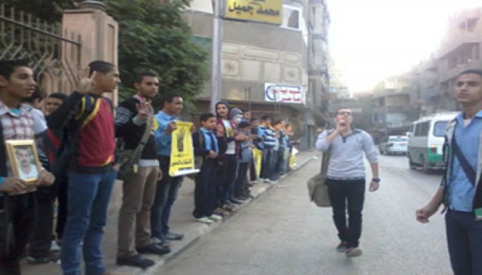 مسيرة لطلاب سنوفر بالفيوم تتعهد بالقصاص وإسقاط الانقلاب