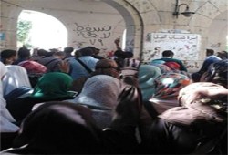 جامعة القاهرة تنتفض رغم التشديدات الأمنية