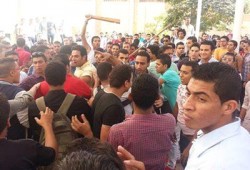 بلطجية يعتدون على مسيرة لطلاب أكاديمية القاهرة