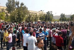 فيديو.. وقفة لطلاب تفهنا الأشراف تهتف بالقصاص للشهداء