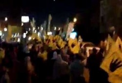 مسيرة ليلية بألف مسكن تهتف بالقصاص وإسقاط الانقلاب