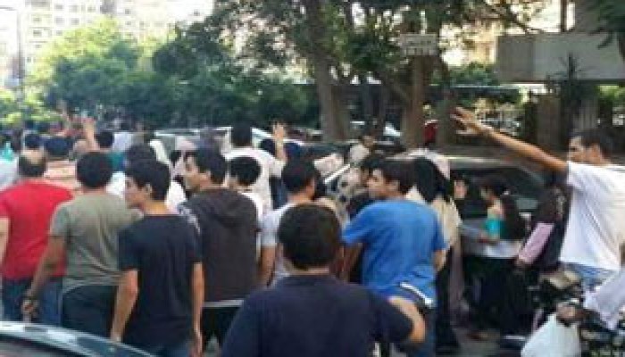 الطلاب: تأجيل الدراسة لن يوقف ثورتنا