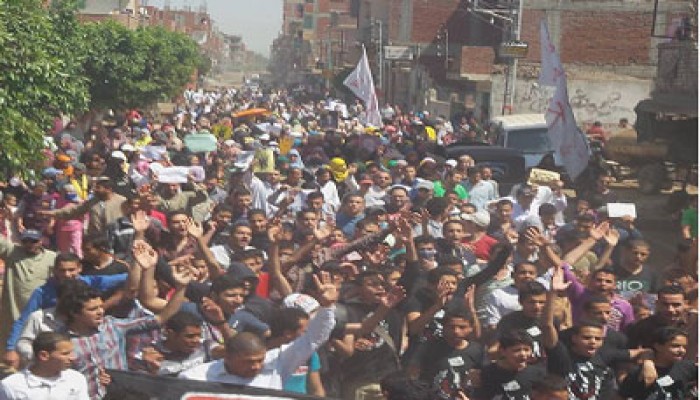 مباشر.. مسيرة بقرية الرئيس مرسي في مليونية "قسم الثورة"