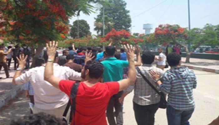 اتحاد المنصورة يستنكر تعذيب الانقلاب لـ 25 من طلاب الجامعة