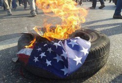 معارض إماراتي: ما عجز عنه بوش الابن لن ينجزه أوباما