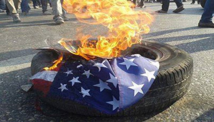 معارض إماراتي: ما عجز عنه بوش الابن لن ينجزه أوباما