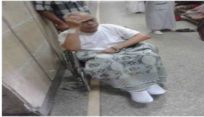 الانقلاب يقيد مسنًّا قعيدًا بالكلبشات أثناء علاجه بالمستشفى