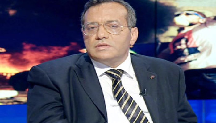 د. الجوادي يسخر من أكذوبة اعتقال قائد الأسطول الأمريكي