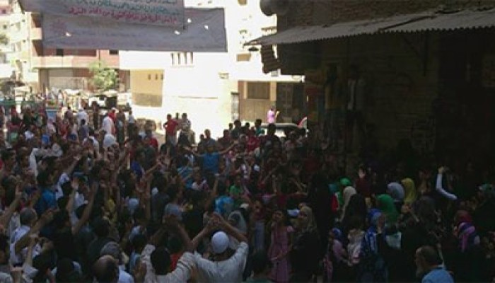 بالصور.. المعادي تطالب بالقصاص للشهداء