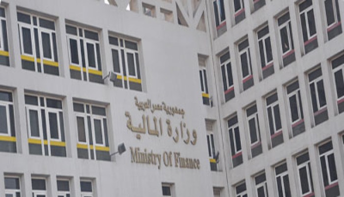 حكومة الانقلاب تقترض 5.5 مليار جنيه لتمويل عجز الموازنة