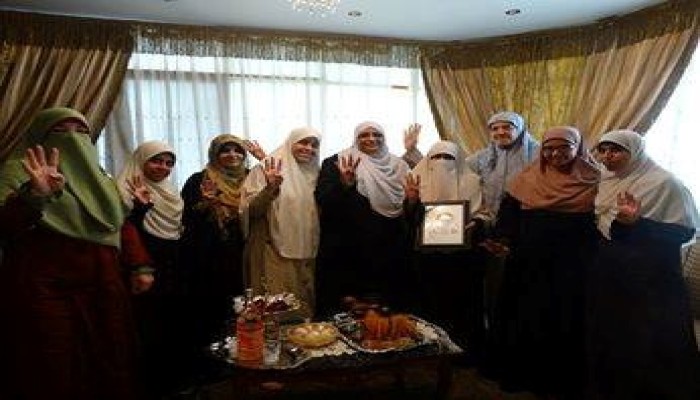"الثوري لنساء مصر " يزور أهالي شهداء مذبحة القرن