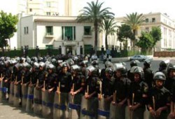 الانقلاب يغلق مداخل القاهرة في ذكرى مذبحة رابعة