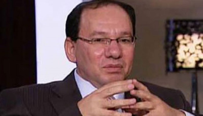 وائل قنديل: مفاوضات القاهرة كمين وابتزاز للمقاومة