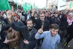 مسيرات حاشدة في الخليل ونابلس دعمًا للمقاومة في غزة