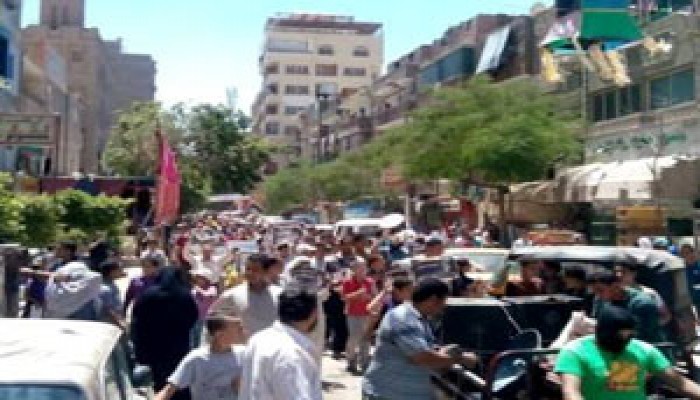 بالصور.. مسيرة حدائق حلوان رفضًا لحكم العسكر