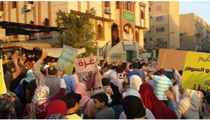 آلاف التونسيين يتظاهرون من أجل غزة