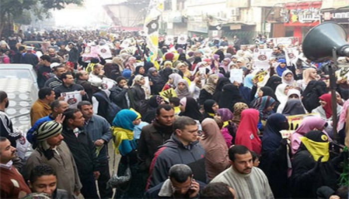 بالصور ..ثوار المرج يتظاهرون في جمعة "عيد الشهيد"