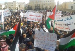 عسكريون أردنيون يدعون لتجميد معاهدة السلام مع الصهاينة