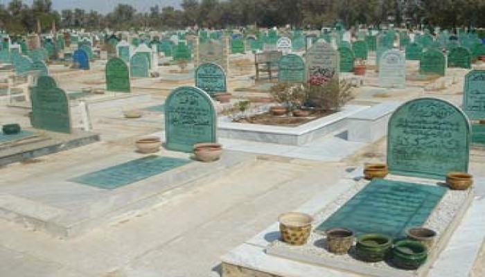 2 مليون مصري يسكنون المقابر