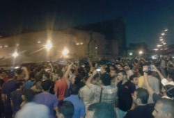 بالصور.. وقفة مفاجئة لطلاب ضد الانقلاب بميدان التحرير