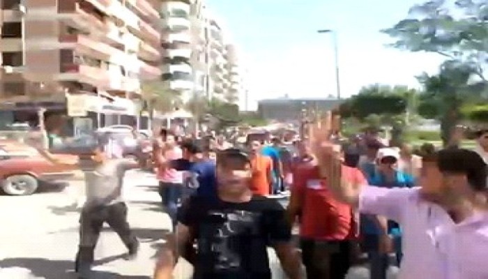 طلاب ضد الانقلاب تتظاهر بشارع القصر العيني
