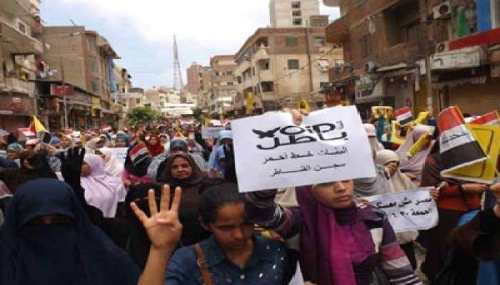الانقلاب يعتدي على مسيرة بمحرم بك ويصيب ويعتقل العشرات