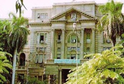 مظاهرة عمالية تتحدى تصريحات السفاح