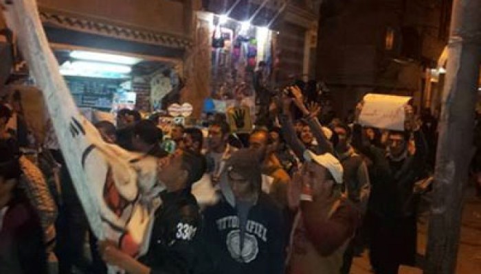 كفر البطيخ تطالب بإسقاط الانقلاب النازي في مسيرة ليلية