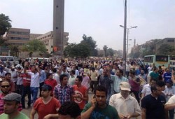بالصور.. آلاف الثوار يقتحمون ميدان المطرية