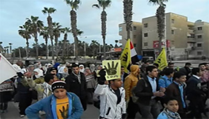 مسيرة حاشدة ببرج العرب تهتف: لن تركع أمة قائدها محمد