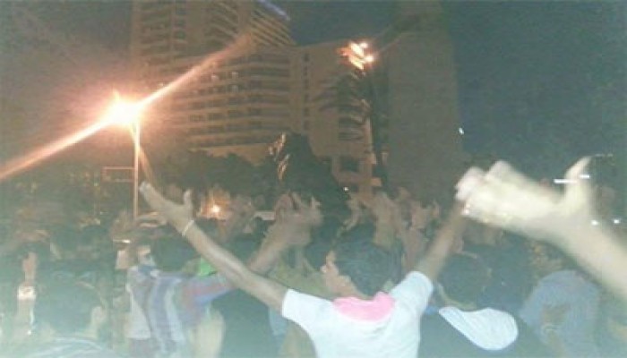 مفاجأة.. "شباب ضد الانقلاب" في قلب التحرير