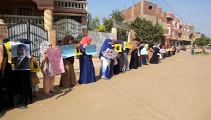 سلسلة بشرية بالسنطة بالغربية لدعم الشرعية ورفض الانقلاب