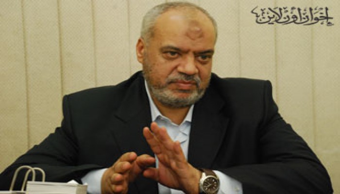 أشرف عبد الغفار: السيسي مرعوب من مواجهة الجماهير