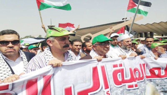 لبنانيون وأتراك يشاركون بمسيرة "نصرة القدس" في بيروت