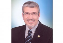 الانقلاب ينتقم من رئيس جامعة المنيا ويحيله إلى النيابة