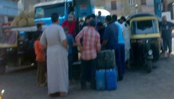 تجدد أزمة البنزين بالمنصورة.. والانقلاب مشغول بمطاردة الثوار