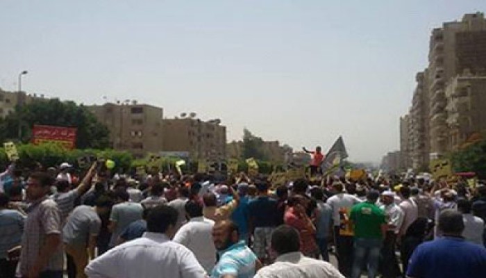 مدينة نصر تخرج على بكرة أبيها.. "مرسي هو الرئيس"