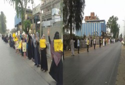 صور.. سلسلة بشرية تطالب بإسقاط الانقلاب في سمنود بالغربية