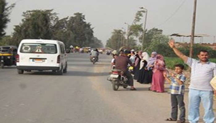 فيديو.. سلاسل بشرية لثوار ههيا رفضًا لمسرحية الدم