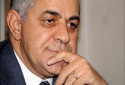 د. إيهاب مسلم للكومبارس: أنت أكبر محلل ليحكم مصر أكبر خائن