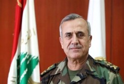 الرئيس اللبناني يغادر قصر الرئاسة.. والمنصب شاغر