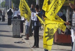 سلاسل بشرية بالإسكندرية تطالب بوقف اعتقال العمال