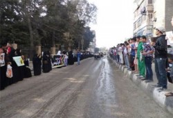سلاسل بمنيا القمح وديرب ومشتول رفضًا لمهزلة العسكر
